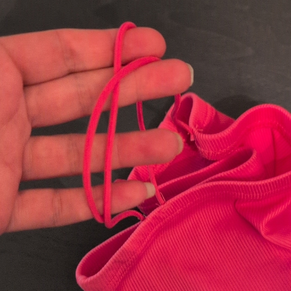 Pink Ribbed Crop Top - Picture 4 of 4